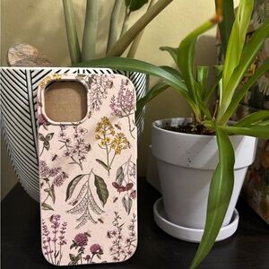 Botanical Design iPhone 15 Case from Pela - New